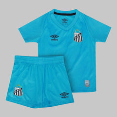 Kit Infantil Santos III 25/26 Azul com camisa e short oficiais do Peixão