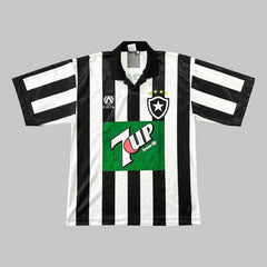 Frente da Camisa Botafogo Retrô 1995 masculina nas cores preto e branco