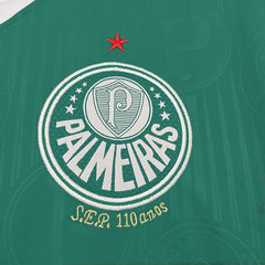 Detalhe do escudo bordado da Camisa Palmeiras I 24/25 2025