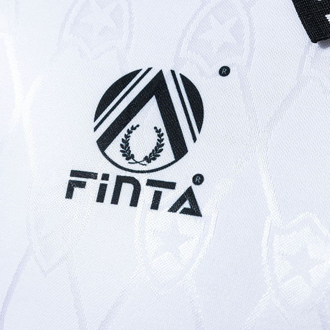 Logo da Finta presente na Camisa Botafogo Retrô 1995 branca